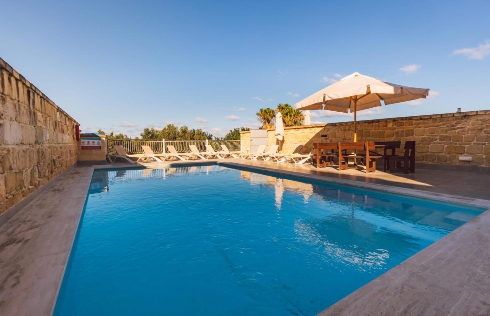 Mercury Villa *